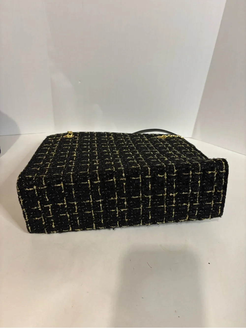 Black Tweed Shoulder Bag with Gold Chain Strap